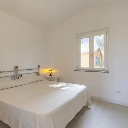 Holiday home Il Nespolo - Helloelba
