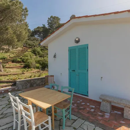 Holiday home Il Nespolo - Helloelba